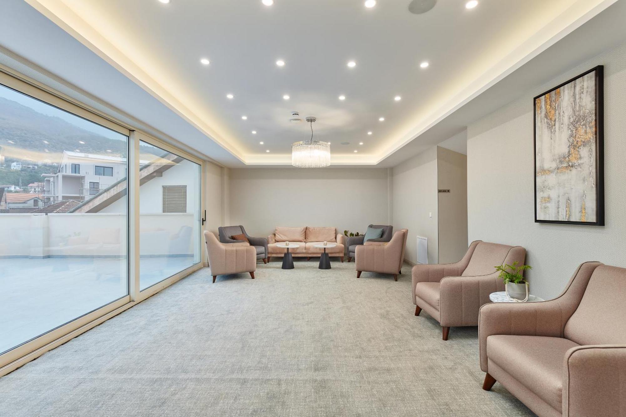 Hotel Splendido Bay Тиват Экстерьер фото