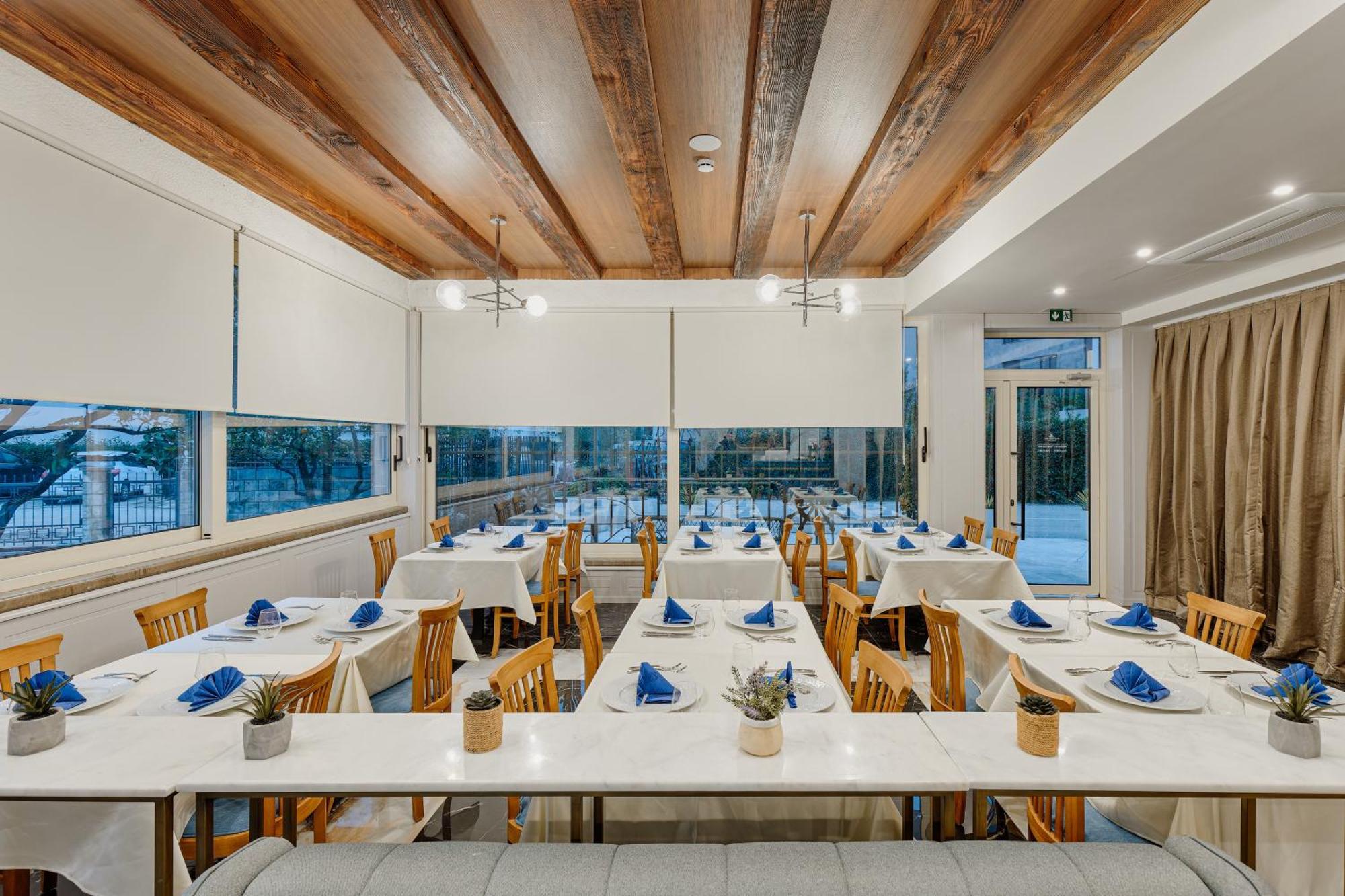 Hotel Splendido Bay Тиват Экстерьер фото