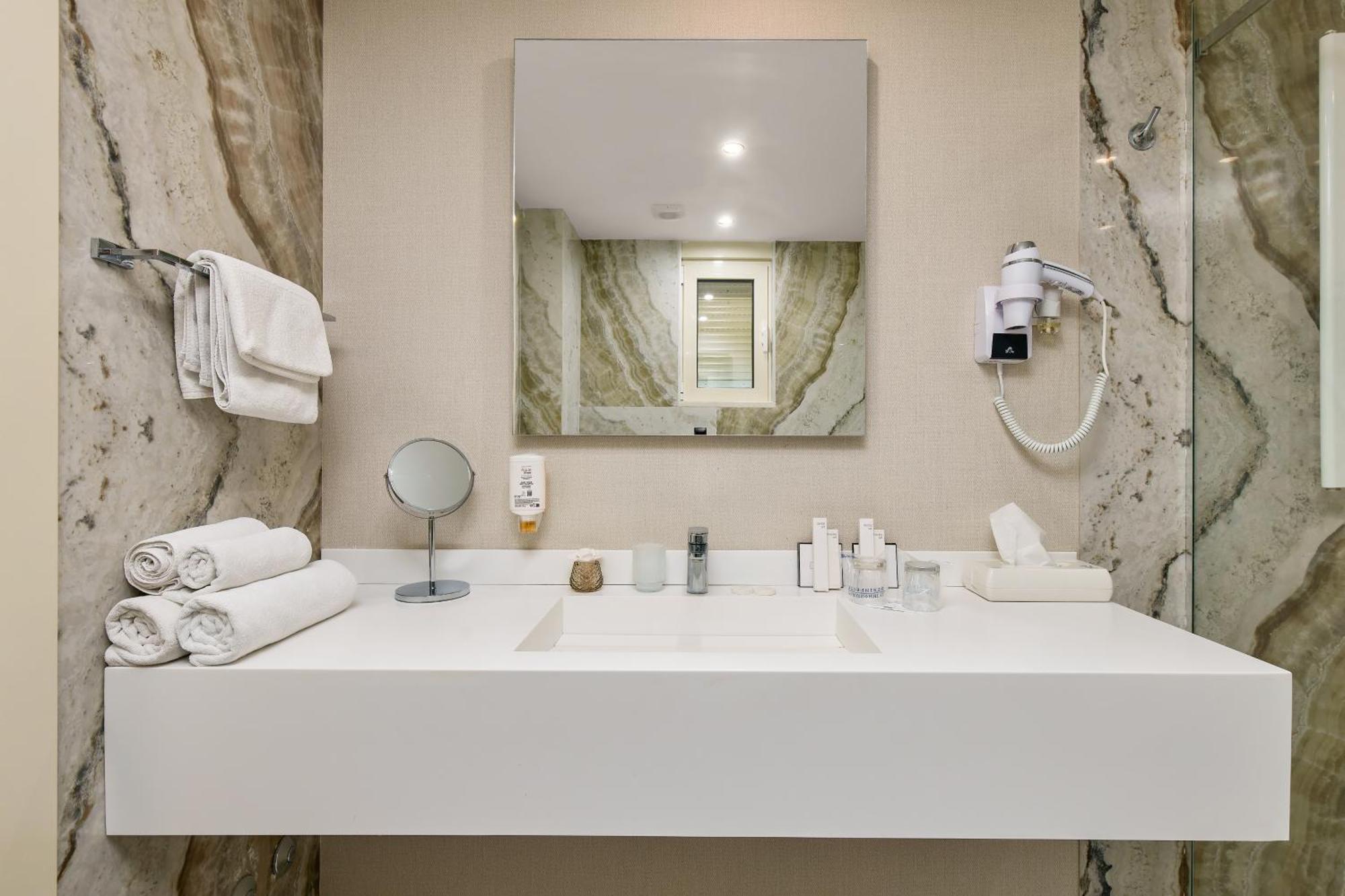 Hotel Splendido Bay Тиват Экстерьер фото