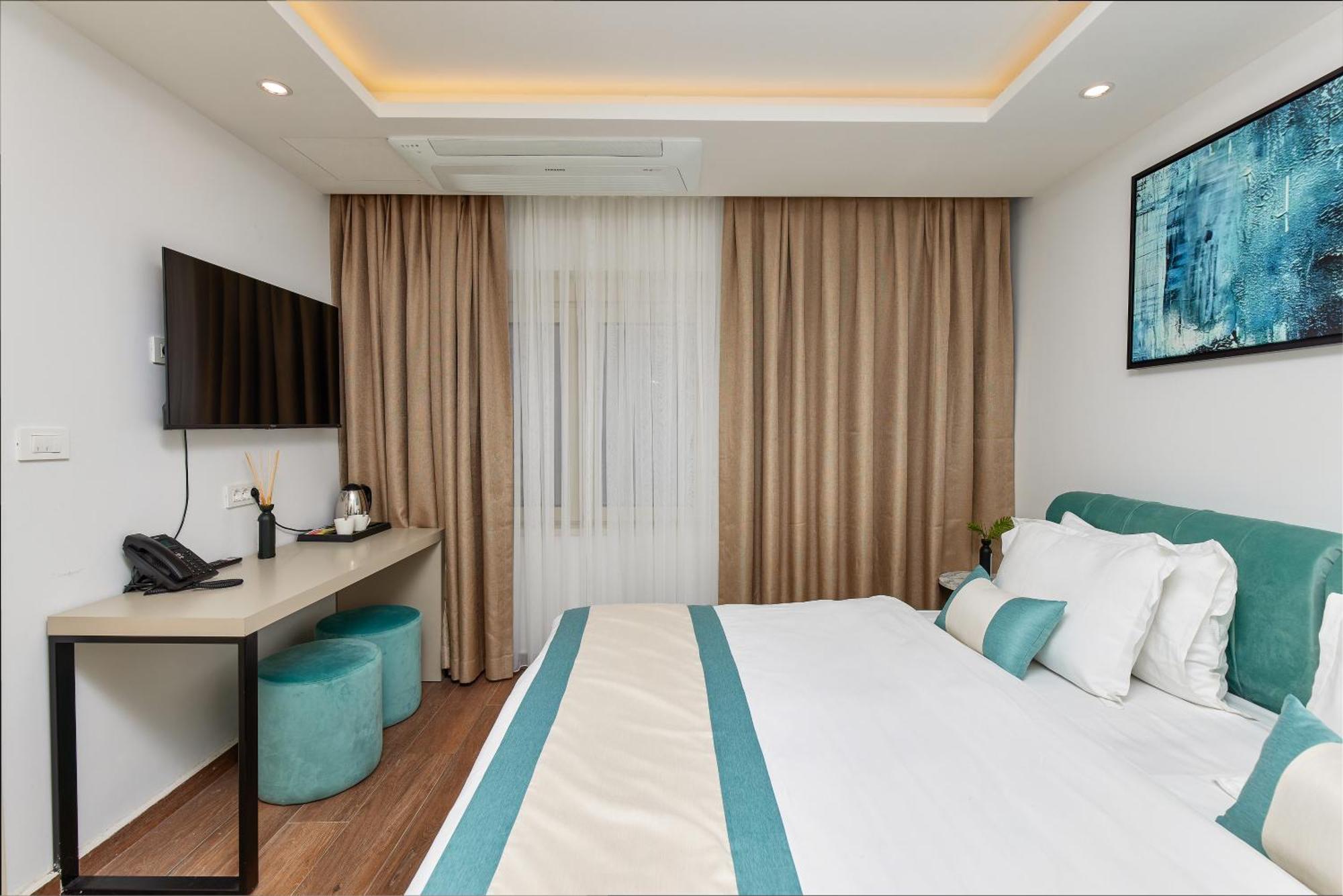 Hotel Splendido Bay Тиват Экстерьер фото
