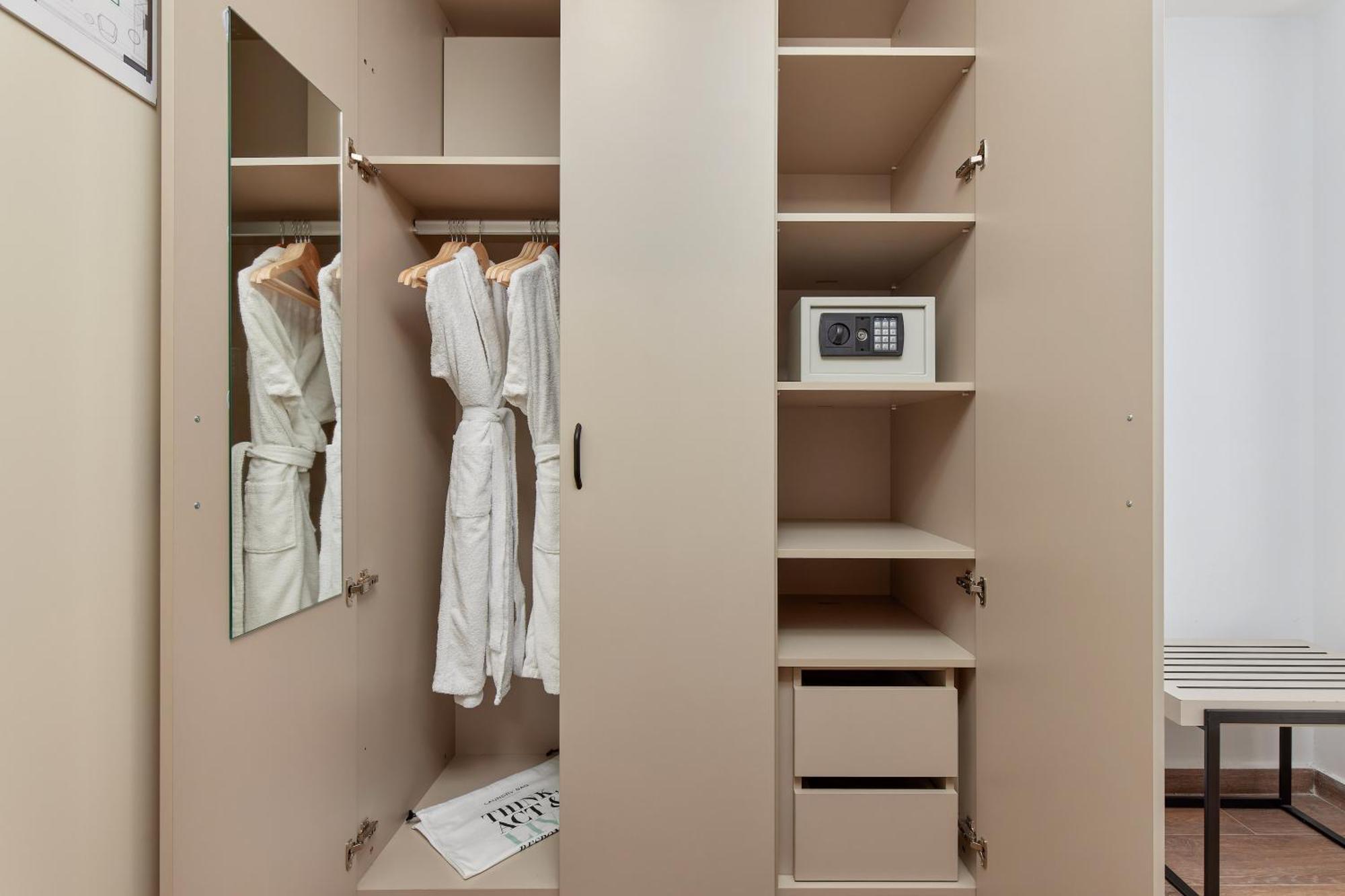 Hotel Splendido Bay Тиват Экстерьер фото